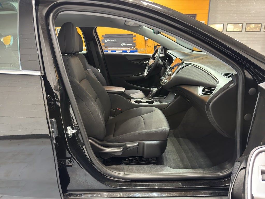 2022 Chevrolet Malibu RS