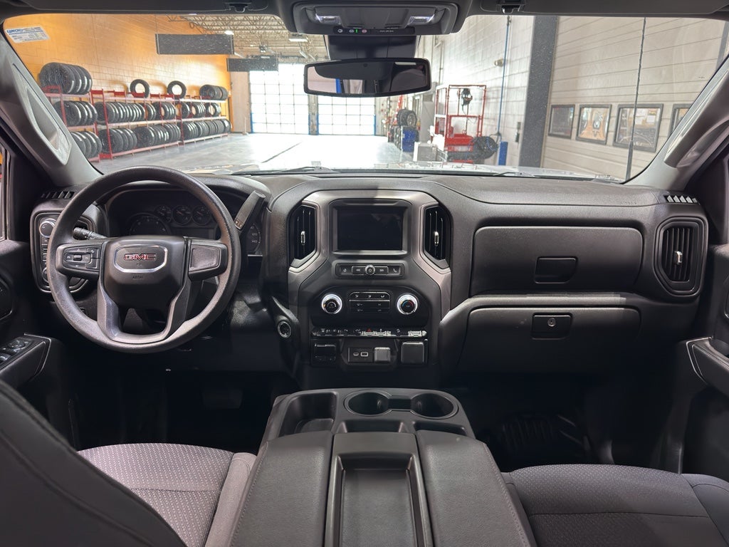 2025 GMC Sierra 3500 HD Pro