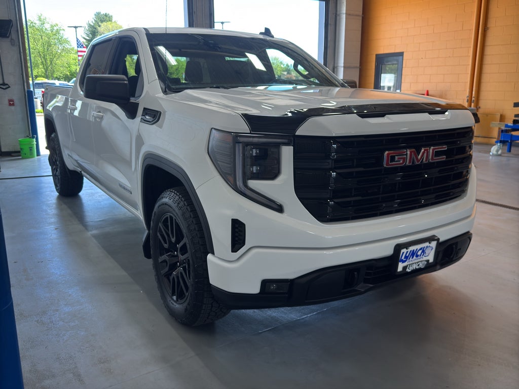 2025 GMC Sierra 1500 Elevation