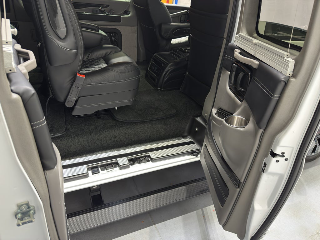 2025 GMC Savana Cargo 2500 Work Van