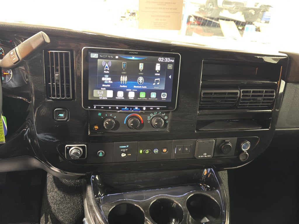 2025 GMC Savana Cargo 2500 Work Van