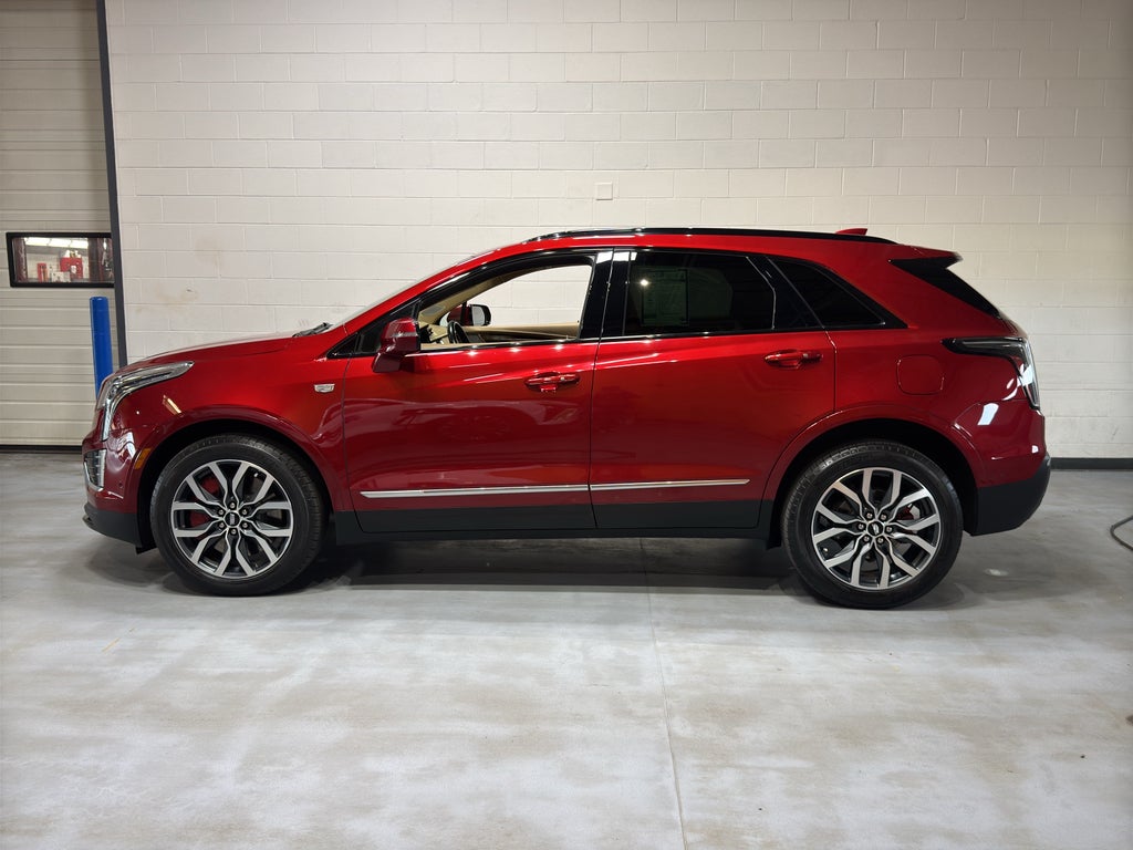 2022 Cadillac XT5 Sport