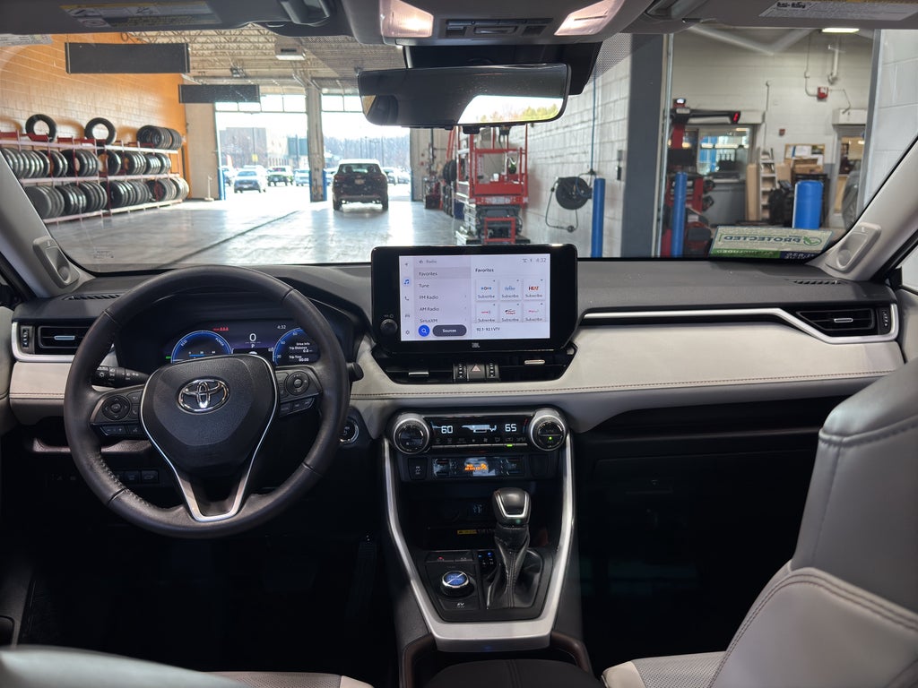 2024 Toyota RAV4 Hybrid Limited