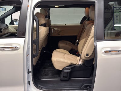 2021 Toyota Sienna Limited