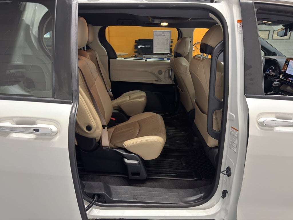 2021 Toyota Sienna Limited