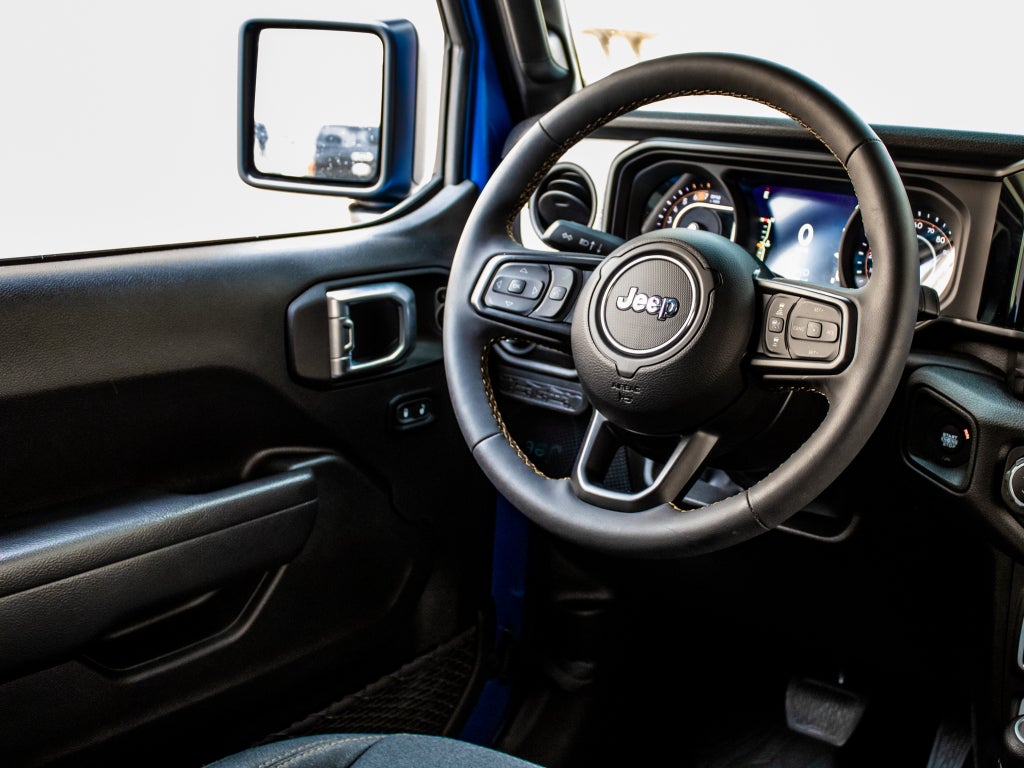 2024 Jeep Wrangler 2-Door Willys 4x4