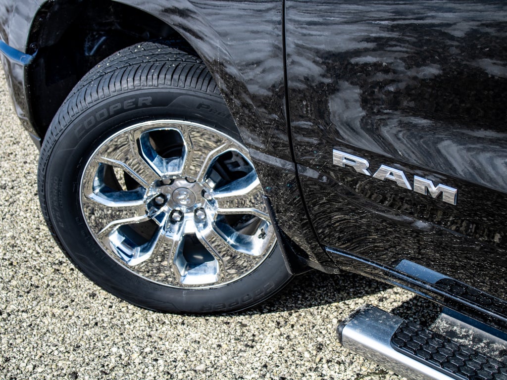 2023 RAM 1500 Big Horn Quad Cab 4x4 6'4" Box