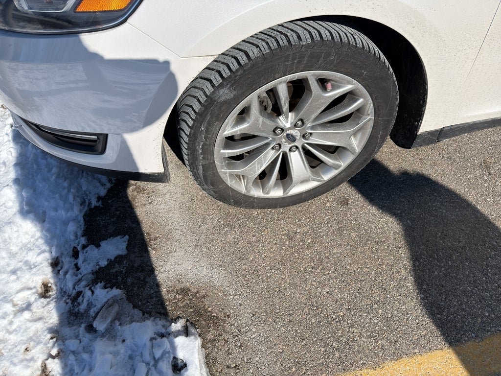 2015 Ford Taurus Limited