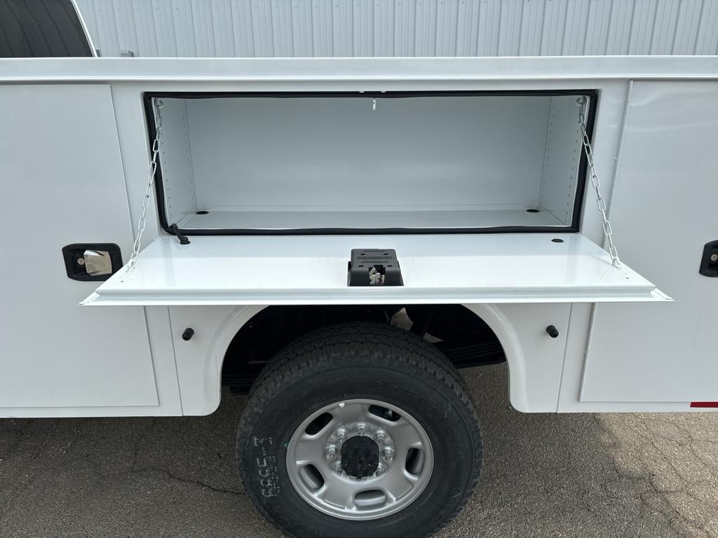 2024 GMC Sierra 2500 HD Pro