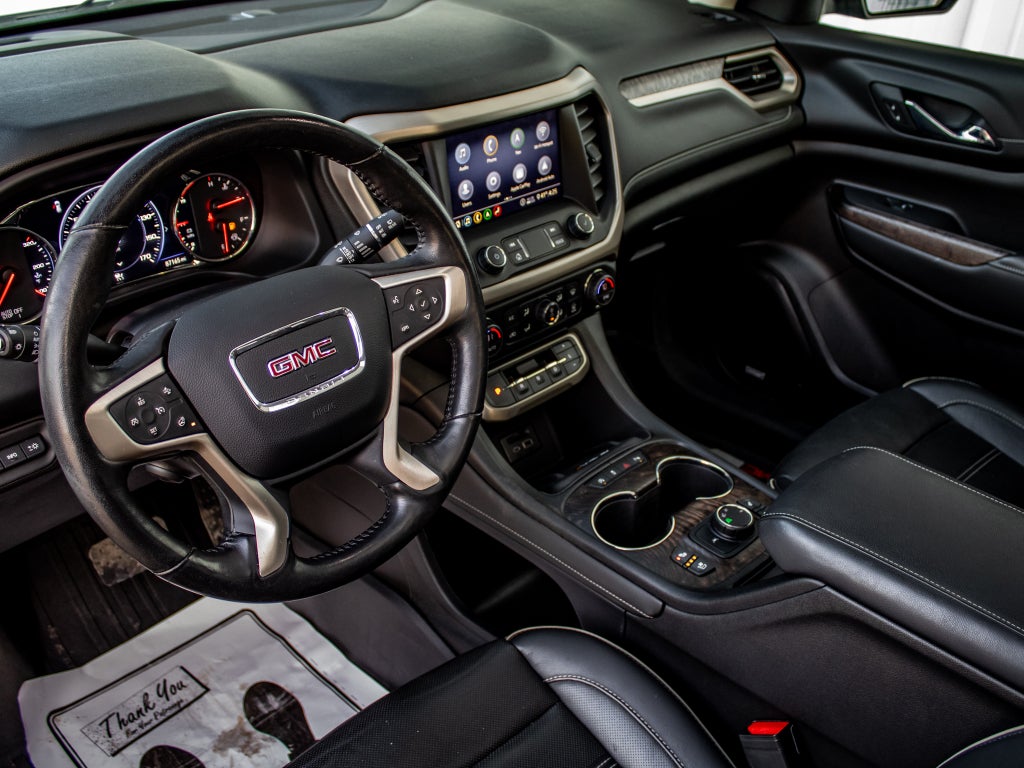 2020 GMC Acadia Denali