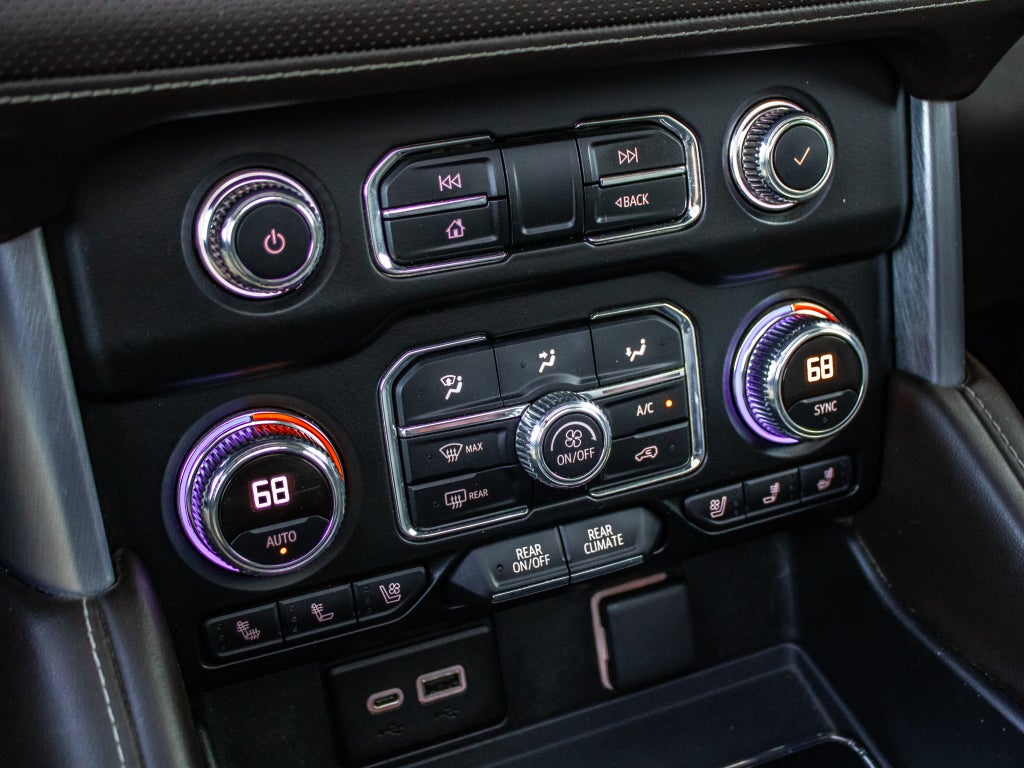 2022 GMC Yukon XL SLT