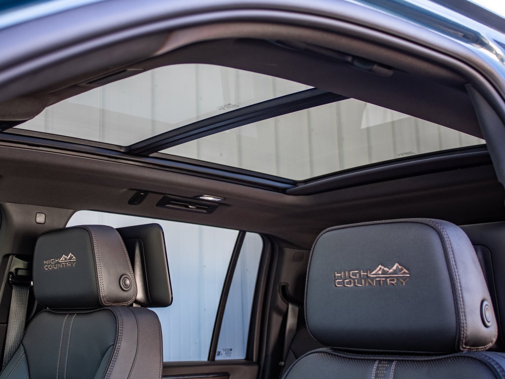 2025 Chevrolet Suburban High Country