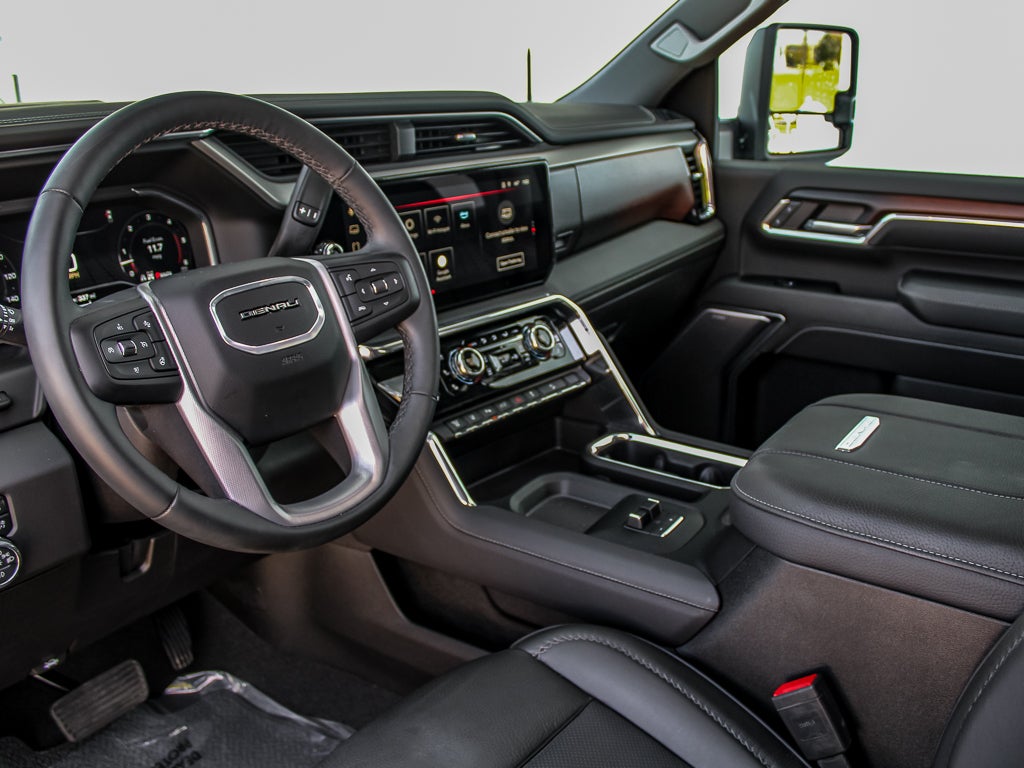 2025 GMC Sierra 2500 HD Denali