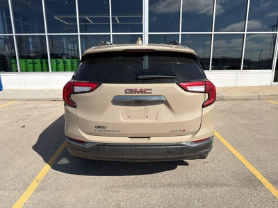 2022 GMC Terrain AT4