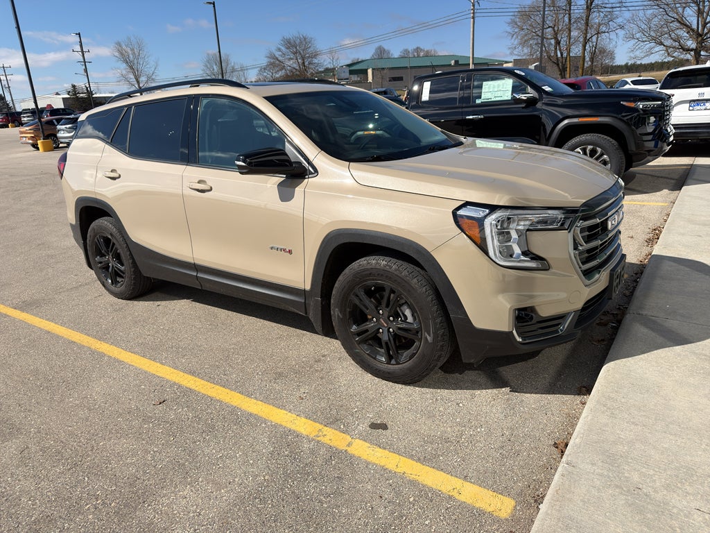 2022 GMC Terrain AT4