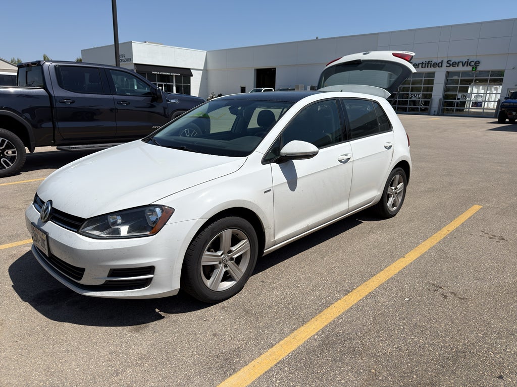 2017 Volkswagen Golf TSI Wolfsburg Edition 4-Door
