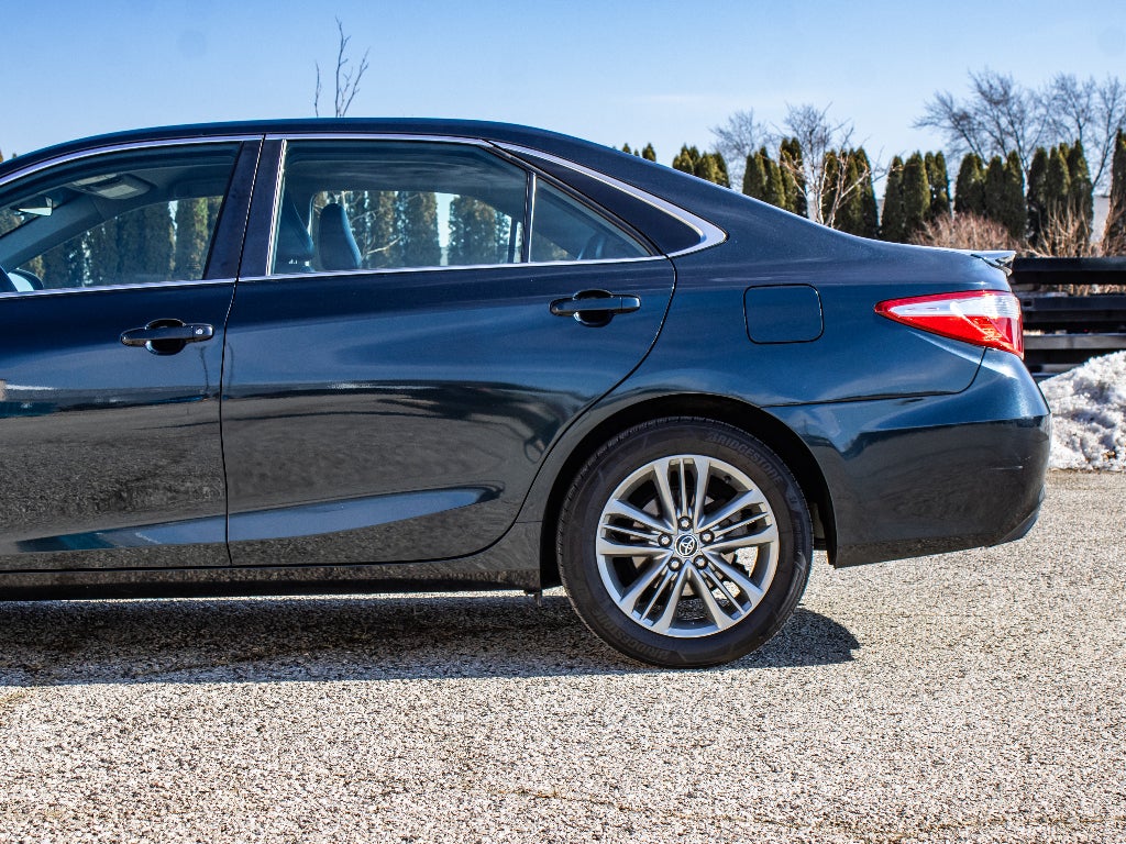 2016 Toyota Camry SE