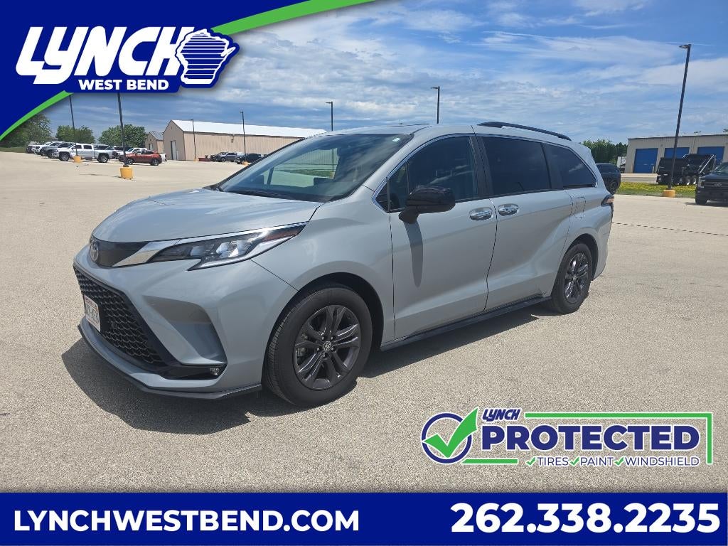 2024 Toyota Sienna XSE 7-Passenger Hybrid AWD's photo