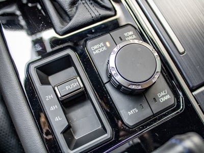 2026 Toyota Tundra Hybrid Platinum Hybrid CrewMax 5.5' Bed