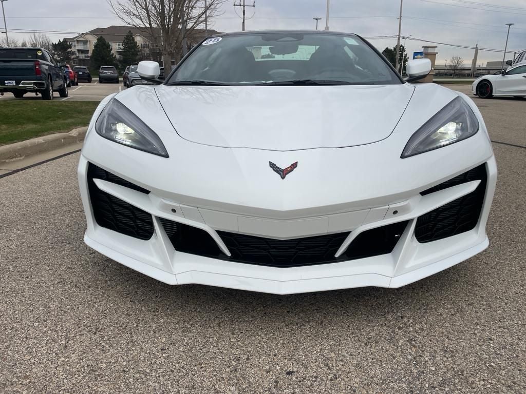 2025 Chevrolet Corvette E-Ray 2LZ