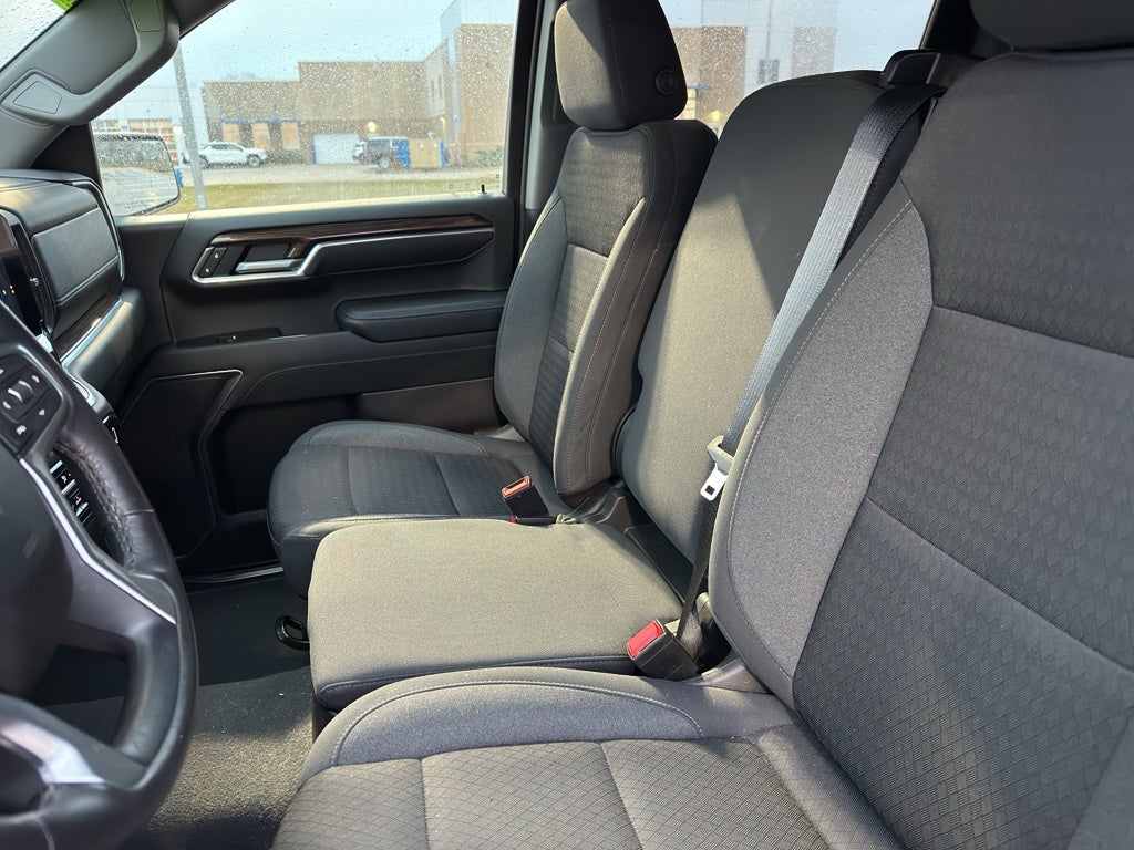 2022 Chevrolet Silverado 1500 LT (2FL)