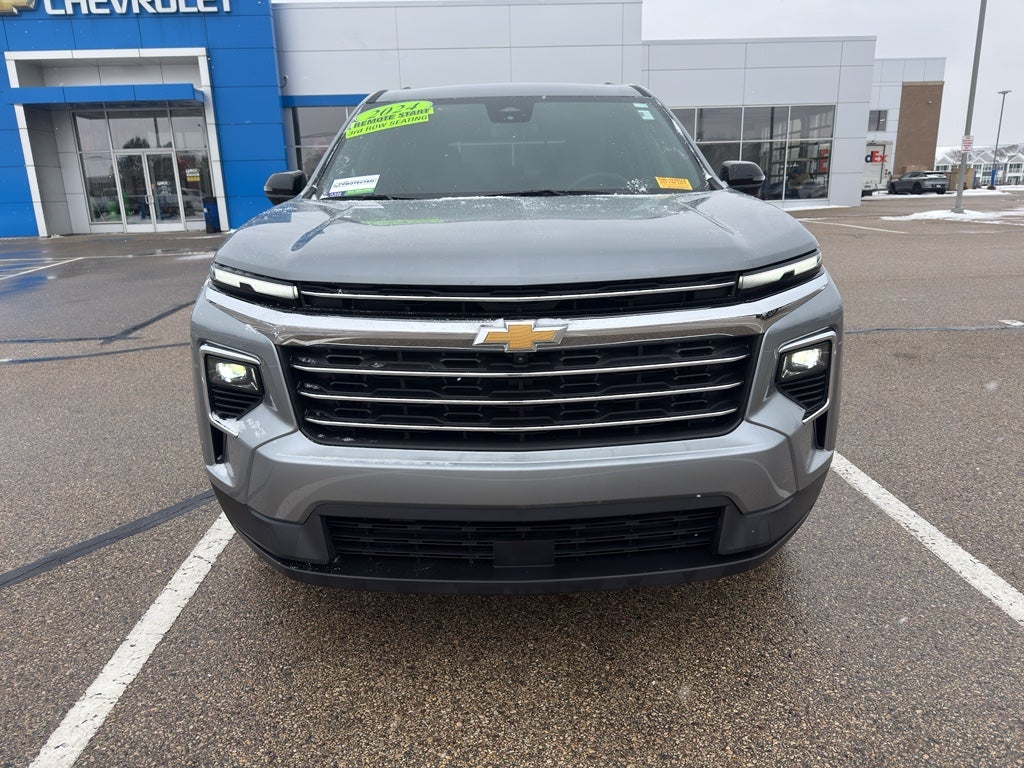 2024 Chevrolet Traverse LT