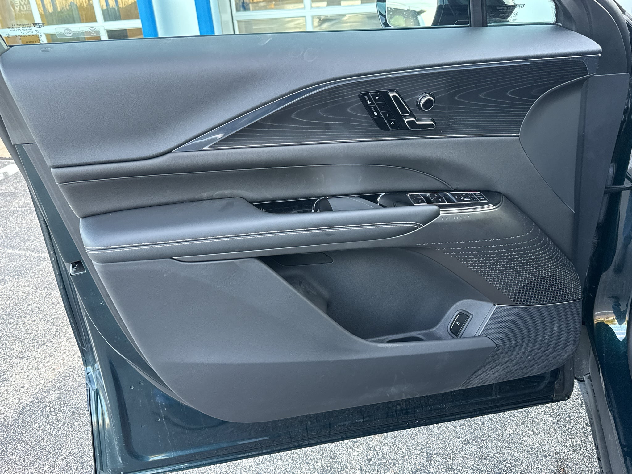 2024 Cadillac LYRIQ Sport 1