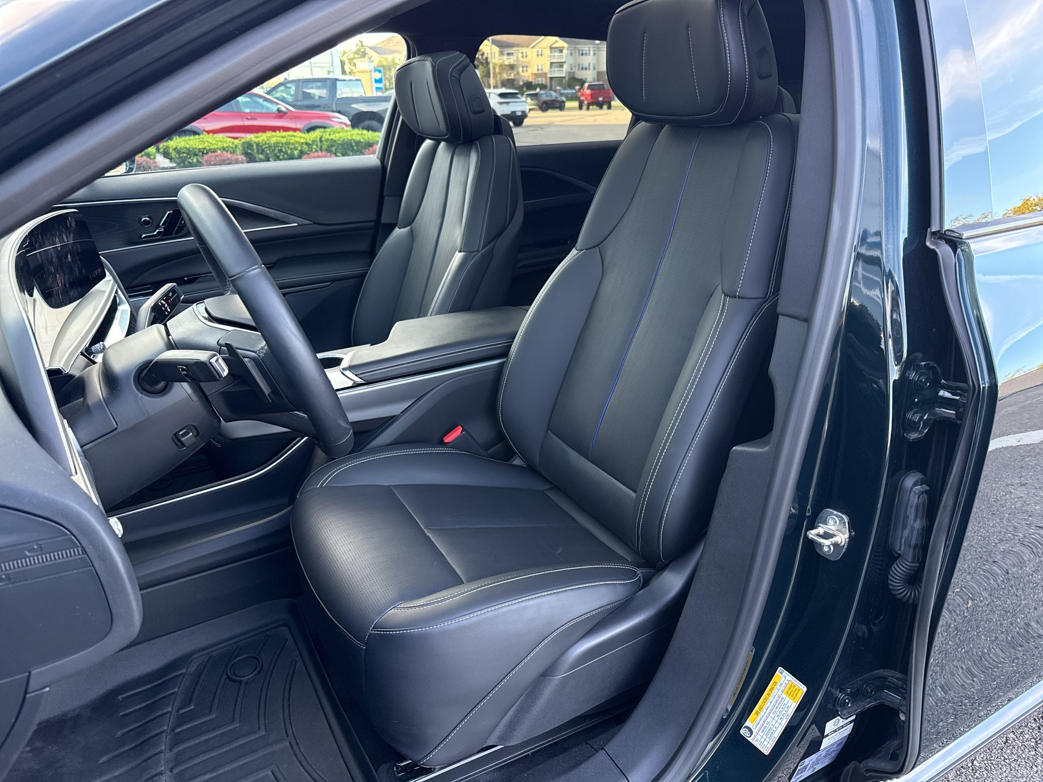 2024 Cadillac LYRIQ Sport 1