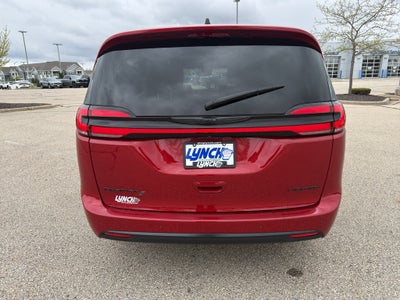 2025 Chrysler Pacifica Limited