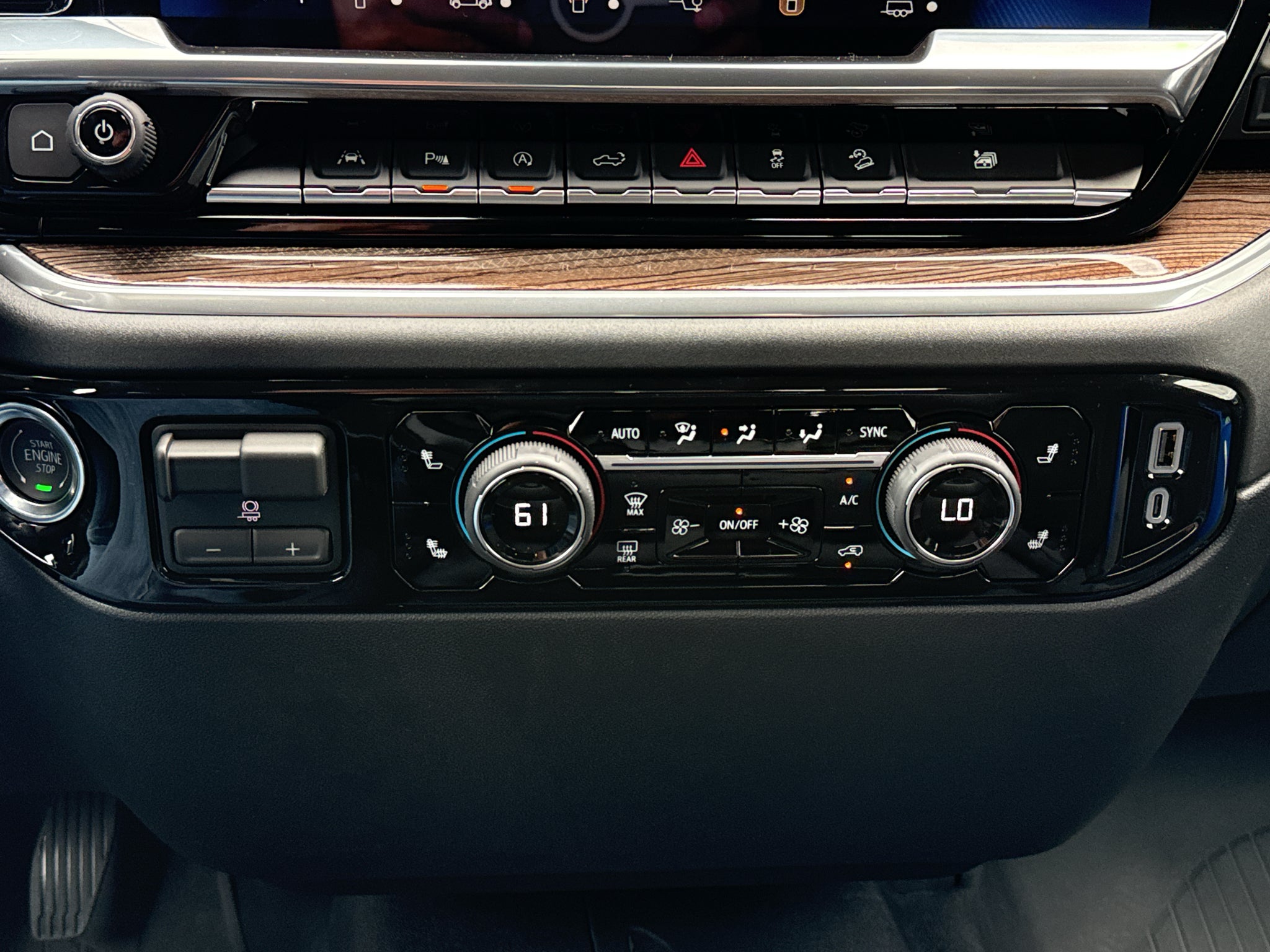 2026 Chevrolet Silverado 1500 LT - Photo 40