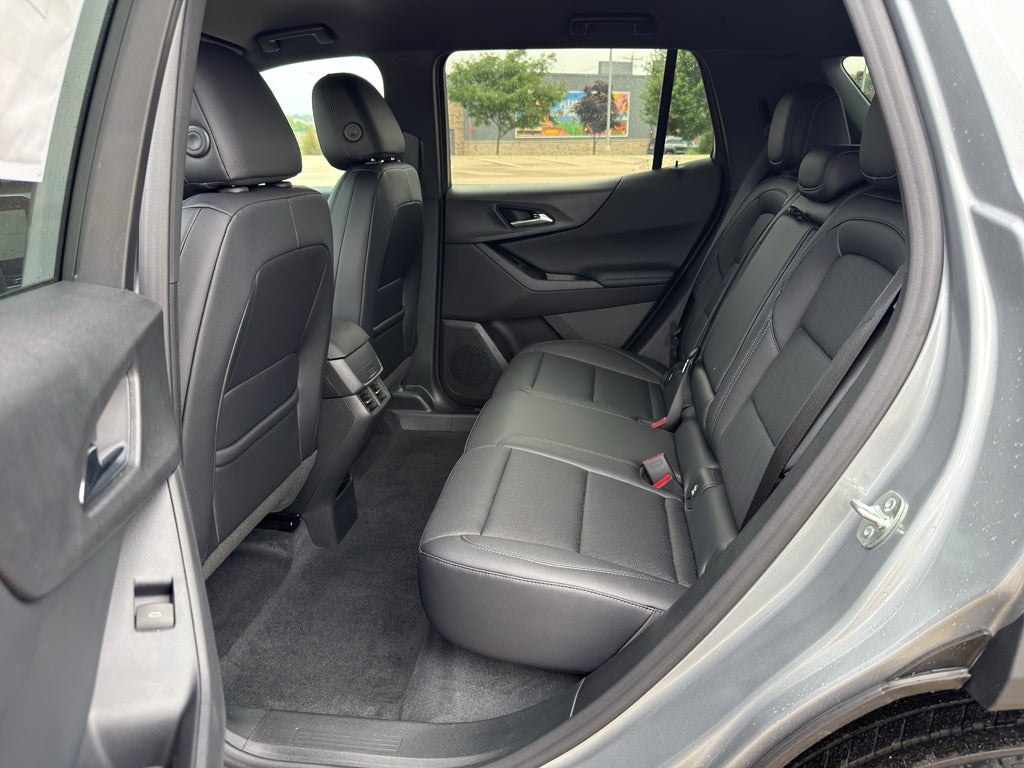 2027 Chevrolet Equinox LT - Photo 38
