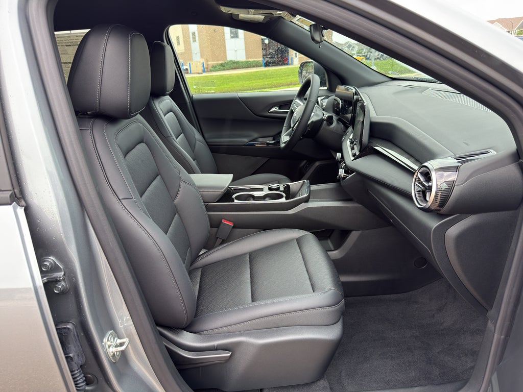 2027 Chevrolet Equinox LT - Photo 42