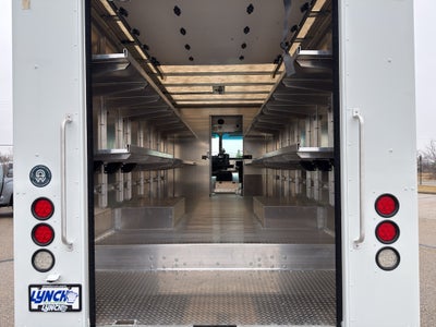 2022 Freightliner Y UNKNOWN