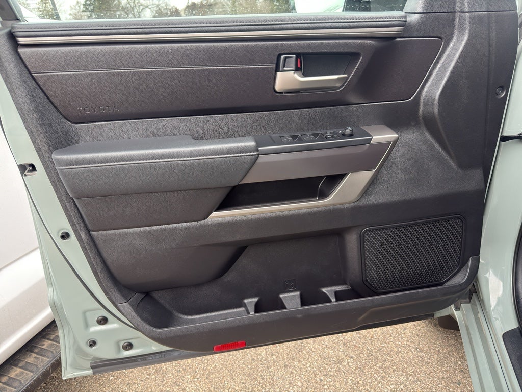 2023 Toyota Tundra 4WD SR5