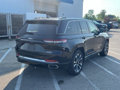 2022 Jeep Grand Cherokee Overland