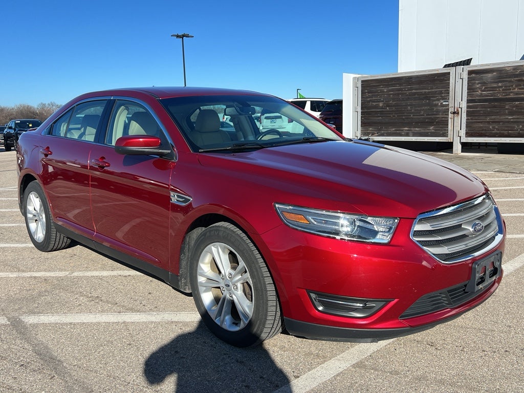 2017 Ford Taurus SEL
