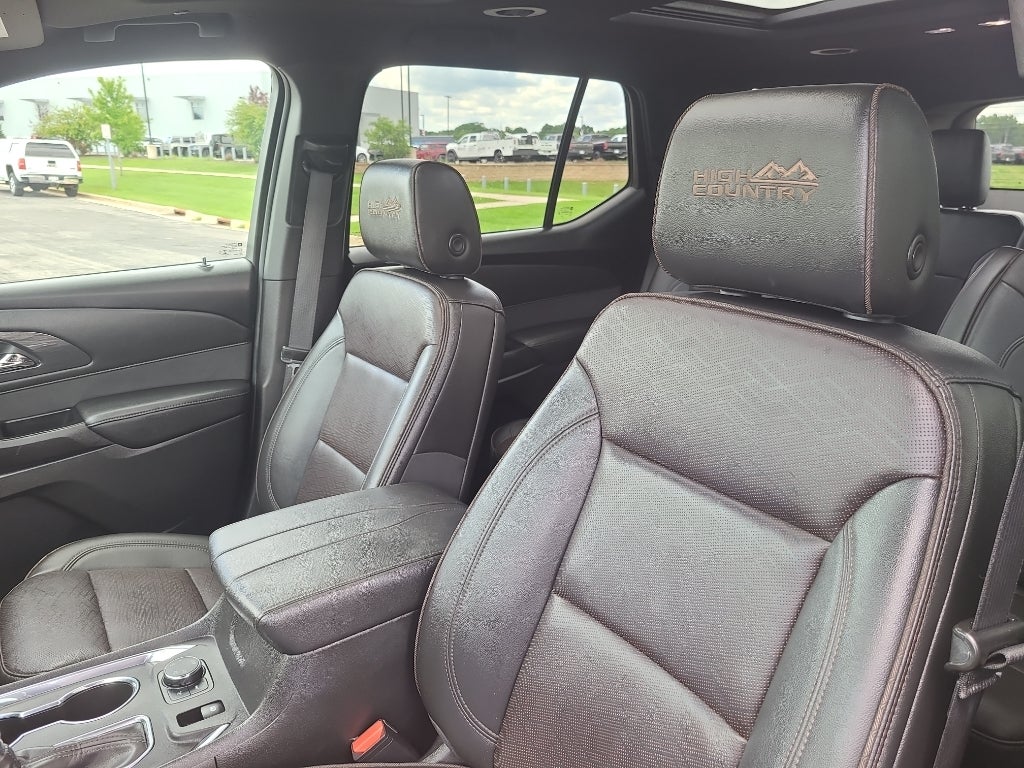 2023 Chevrolet Traverse High Country