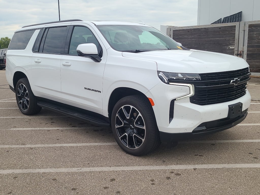 2024 Chevrolet Suburban RST