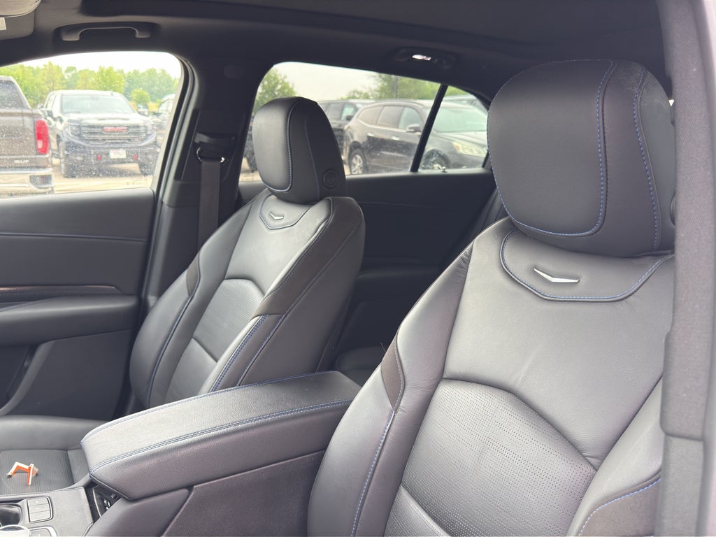 2024 Cadillac XT4 Sport
