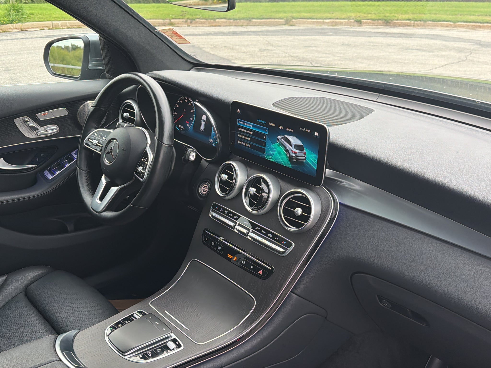 2021 Mercedes-Benz GLC GLC 300