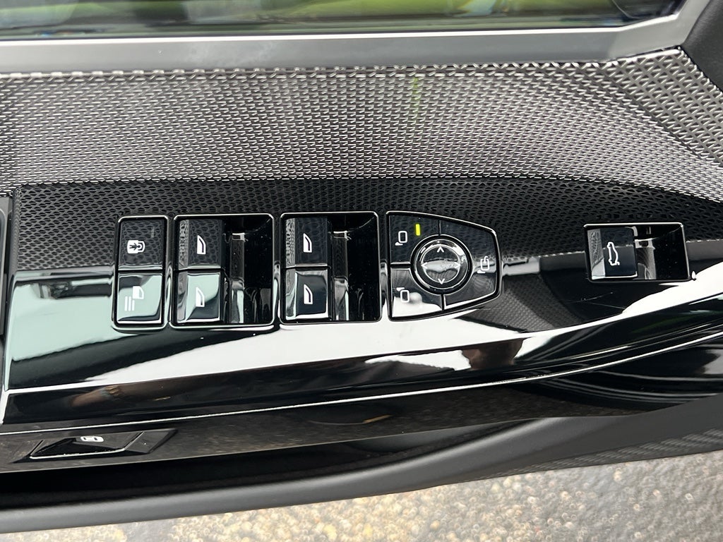 2023 BMW 7 Series 760i xDrive