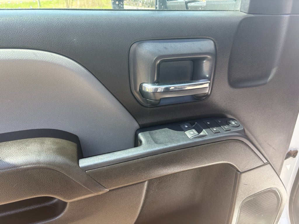 2017 GMC Sierra 3500 9' Dump Body