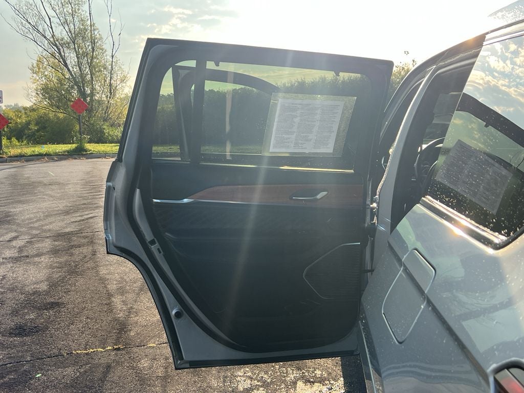 2022 Jeep Grand Cherokee L Summit Reserve