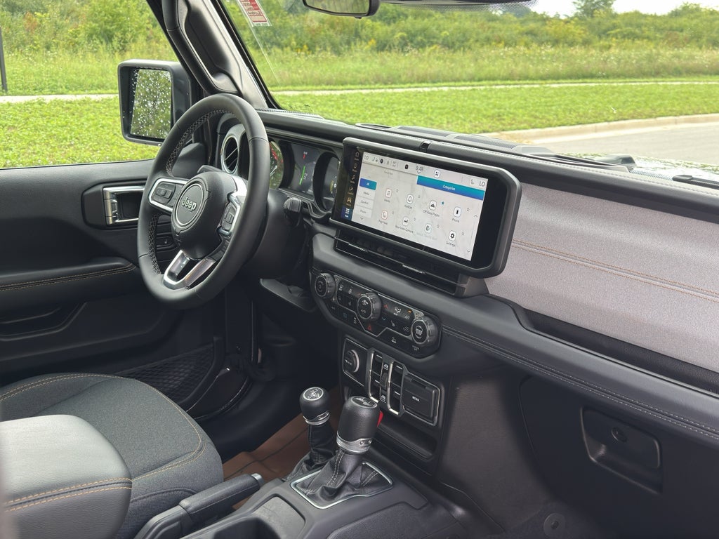 2025 Jeep Wrangler 4xe Sahara