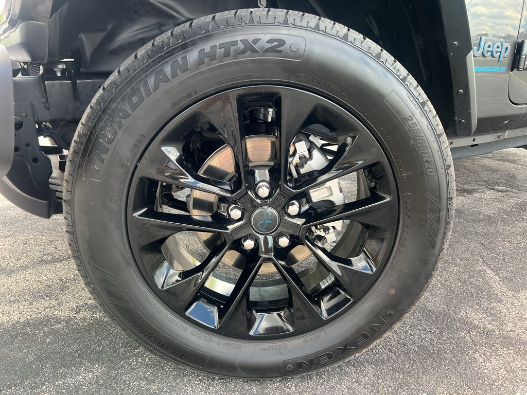2025 Jeep Wrangler 4xe Sahara
