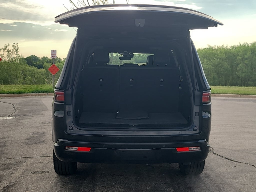 2024 Jeep Wagoneer Series II Carbide