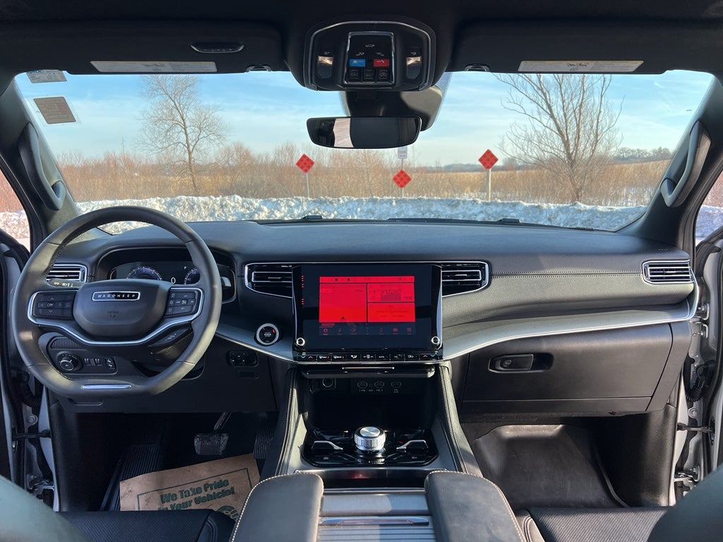 2024 Jeep Wagoneer Series II Carbide w/Entertainment