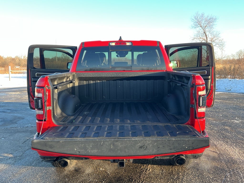 2021 RAM 1500 Laramie Night Edition w/Moonroof