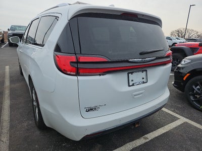 2021 Chrysler Pacifica Touring L w/Theater Group