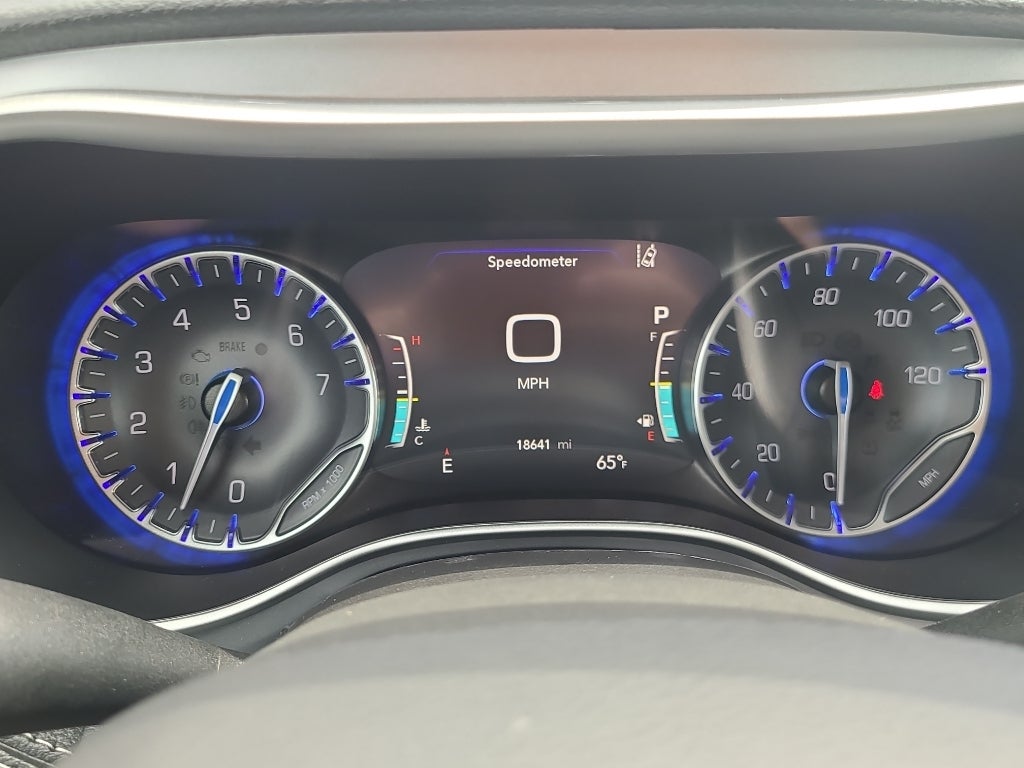 2024 Chrysler Pacifica Touring L